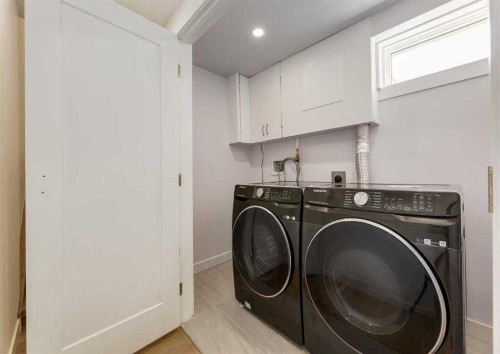 4216 Brisebois Drive Nw, Calgary, AB - Indoor Photo Showing Laundry Room