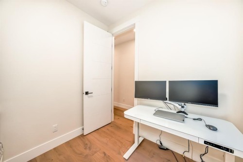 76 Rock Lake View Nw, Calgary, AB - Indoor Photo Showing Office