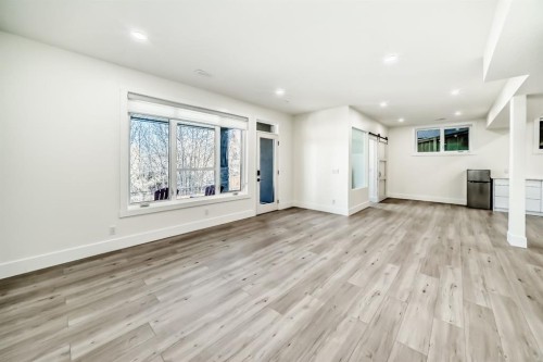 76 Rock Lake View Nw, Calgary, AB - Indoor