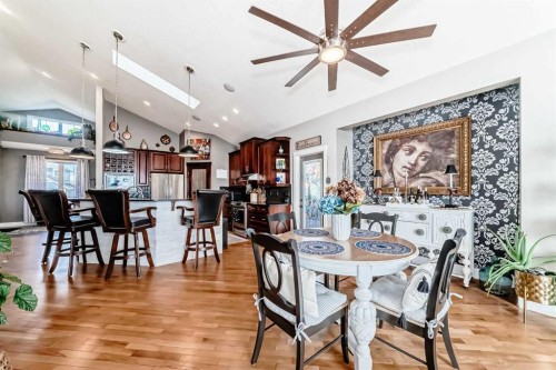33 Boulder Creek Manor Se, Langdon, AB - Indoor Photo Showing Dining Room