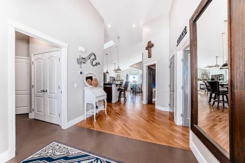 33 Boulder Creek Manor Se, Langdon, AB - Indoor Photo Showing Other Room