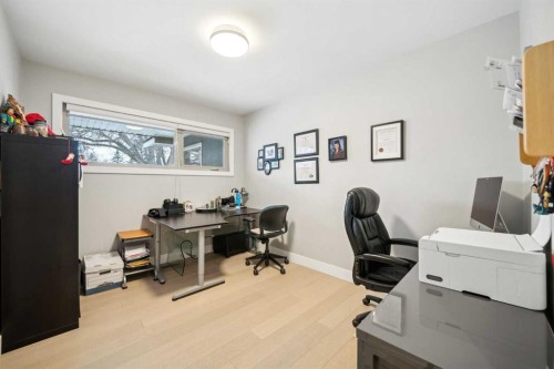 16 Meadowlark Crescent Sw, Calgary, AB - Indoor Photo Showing Office
