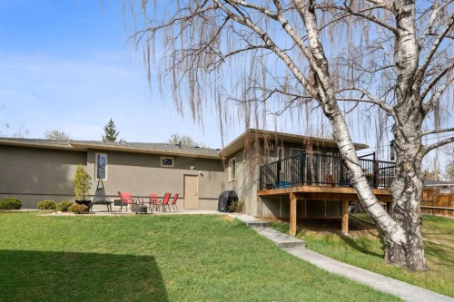 16 Meadowlark Crescent Sw, Calgary, AB - Outdoor With Deck Patio Veranda