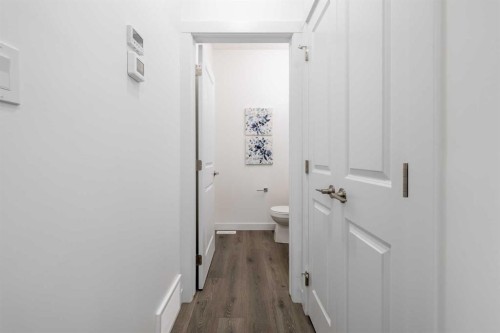 11 Heritage Manor, Cochrane, AB - Indoor
