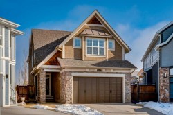 477 Mahogany Court SE Calgary, AB T3M 0T7