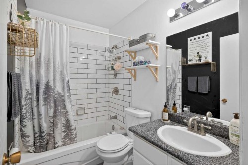 28-6503 Ranchview Drive Nw, Calgary, AB - Indoor Photo Showing Bathroom