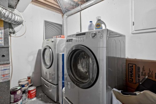 28-6503 Ranchview Drive Nw, Calgary, AB - Indoor Photo Showing Laundry Room