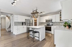 125 Crystalridge Drive  Okotoks, AB T1S 1T9