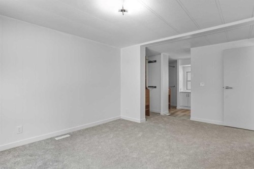 8 29415  Range Rd 52, Rural Mountain View County, AB - Indoor Photo Showing Other Room