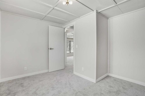 8 29415  Range Rd 52, Rural Mountain View County, AB - Indoor Photo Showing Other Room