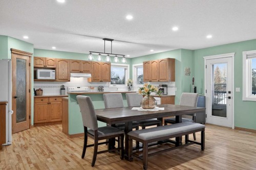 112 West Creek Close, Chestermere, AB - Indoor Photo Showing Dining Room
