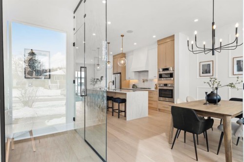 456 22 Avenue Nw, Calgary, AB - Indoor Photo Showing Other Room