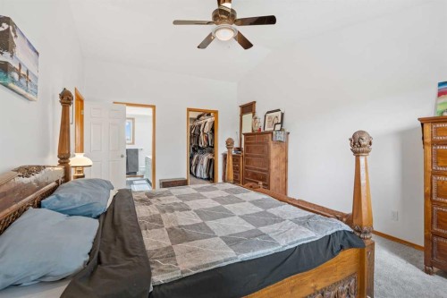 39 Arbour Wood Close Nw, Calgary, AB - Indoor Photo Showing Bedroom