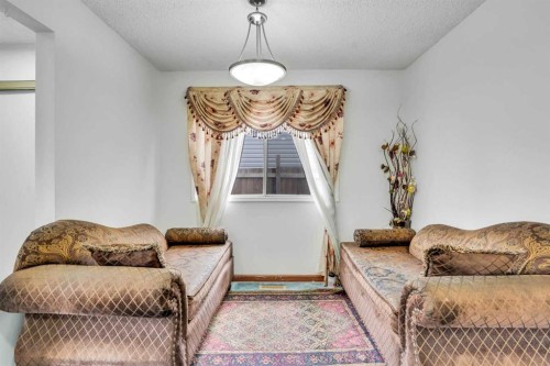 43 Falshire Close Ne, Calgary, AB - Indoor Photo Showing Bedroom