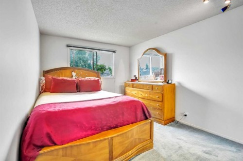43 Falshire Close Ne, Calgary, AB - Indoor Photo Showing Bedroom