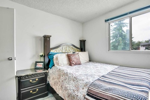 43 Falshire Close Ne, Calgary, AB - Indoor Photo Showing Bedroom