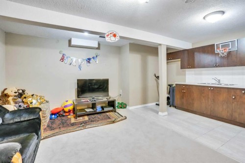 43 Falshire Close Ne, Calgary, AB - Indoor