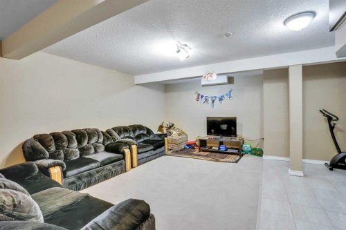 43 Falshire Close Ne, Calgary, AB - Indoor