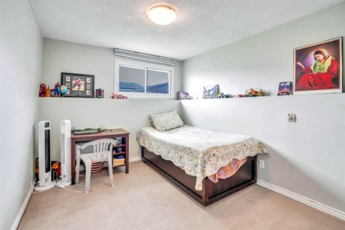 43 Falshire Close Ne, Calgary, AB - Indoor Photo Showing Bedroom