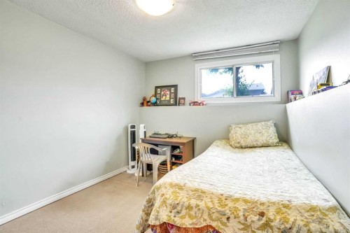 43 Falshire Close Ne, Calgary, AB - Indoor Photo Showing Bedroom