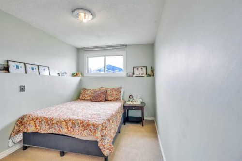 43 Falshire Close Ne, Calgary, AB - Indoor Photo Showing Bedroom
