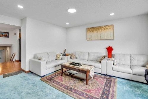 43 Falshire Close Ne, Calgary, AB - Indoor Photo Showing Living Room