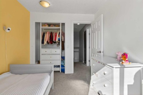 8005 Ranchview Drive Nw, Calgary, AB - Indoor Photo Showing Bedroom