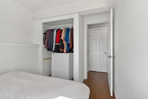 8005 Ranchview Drive Nw, Calgary, AB - Indoor Photo Showing Bedroom