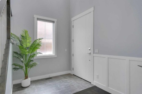 7 Waterford Heights, Chestermere, AB - Indoor Photo Showing Other Room