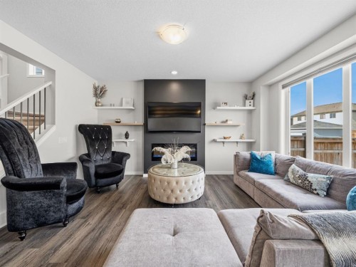 44 Masters Terrace Se, Calgary, AB - Indoor Photo Showing Living Room