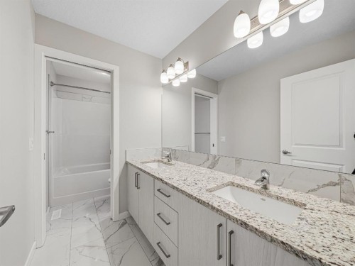 44 Masters Terrace Se, Calgary, AB - Indoor Photo Showing Bathroom