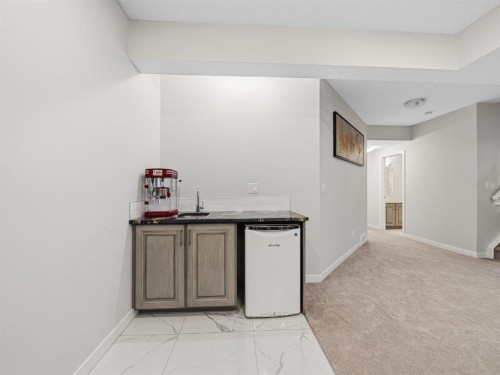 44 Masters Terrace Se, Calgary, AB - Indoor