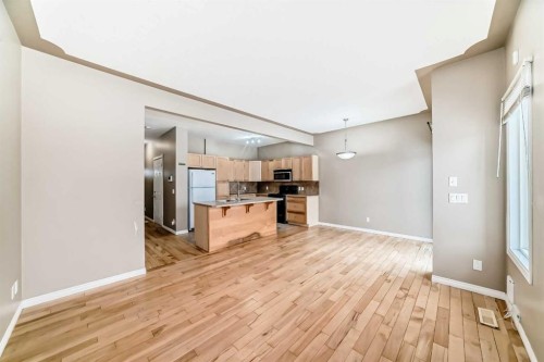 207-620 Luxstone Landing Sw, Airdrie, AB - Indoor Photo Showing Other Room