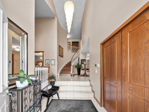 146 Edgeview Road Nw, Calgary, AB - Indoor Photo Showing Other Room