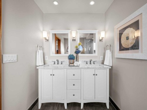 146 Edgeview Road Nw, Calgary, AB - Indoor Photo Showing Bathroom