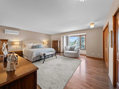146 Edgeview Road Nw, Calgary, AB - Indoor Photo Showing Bedroom