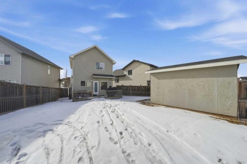 74 Cranberry Close Se, Calgary, AB - Outdoor