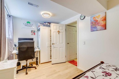 217 Aboyne Place Ne, Calgary, AB - Indoor Photo Showing Other Room