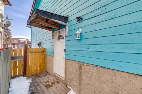 217 Aboyne Place Ne, Calgary, AB - Outdoor