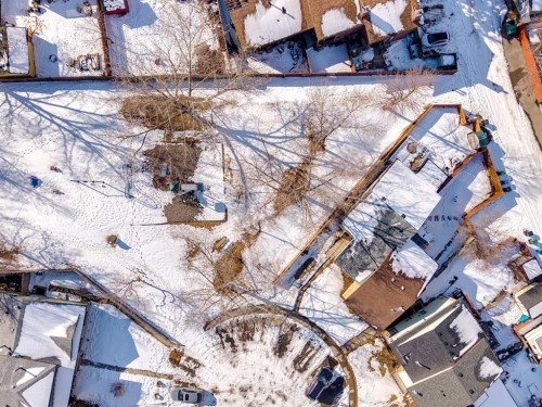 217 Aboyne Place Ne, Calgary, AB - Outdoor