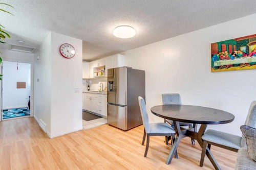 217 Aboyne Place Ne, Calgary, AB - Indoor Photo Showing Other Room