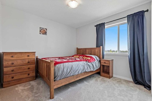 415 Auburn Bay Avenue Se, Calgary, AB - Indoor Photo Showing Bedroom