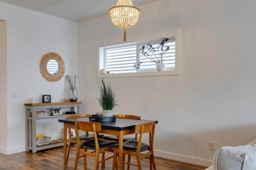 112 Fireside Drive, Cochrane, AB - Indoor Photo Showing Dining Room