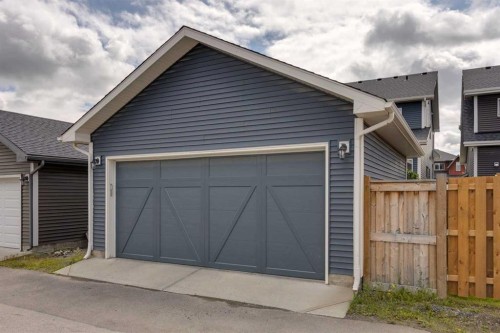 112 Fireside Drive, Cochrane, AB - Outdoor
