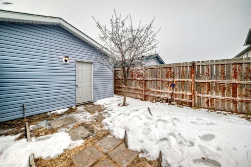 32 Saddlebrook Place Ne, Calgary, AB - Outdoor
