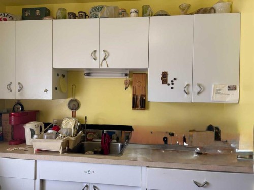 3111 Richmond Road Sw, Calgary, AB - Indoor Photo Showing Kitchen