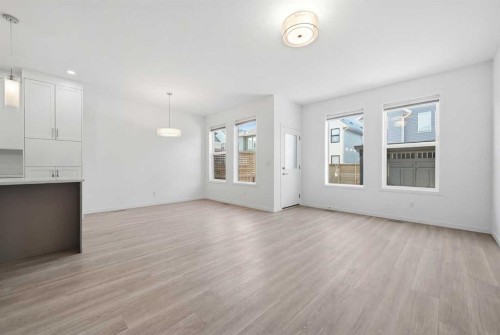 324 Copperhead Way Se, Calgary, AB 