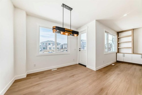 28 Saddlecrest Manor Ne, Calgary, AB - Indoor Photo Showing Other Room