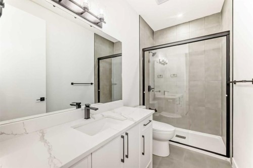 28 Saddlecrest Manor Ne, Calgary, AB - Indoor Photo Showing Bathroom