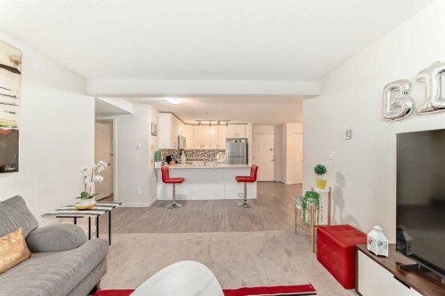 3302-181 Skyview Ranch Manor Ne, Calgary, AB - Indoor Photo Showing Living Room